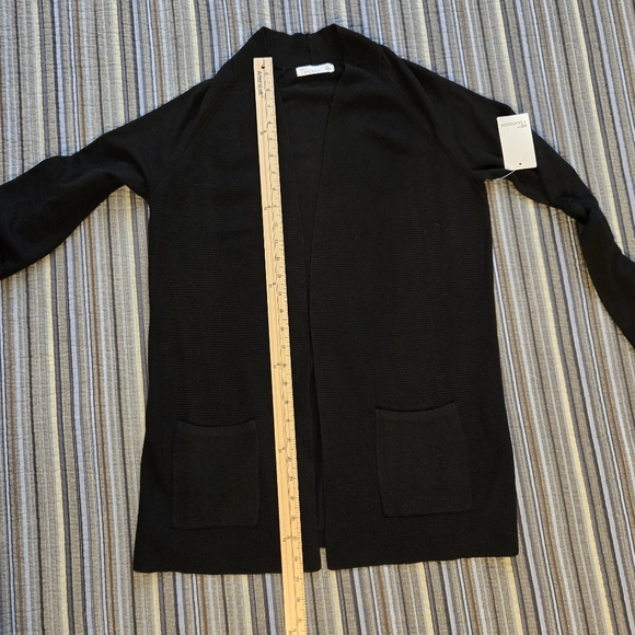 Textured Black Open Front Long Line Cardigan - Picture 11 of 11